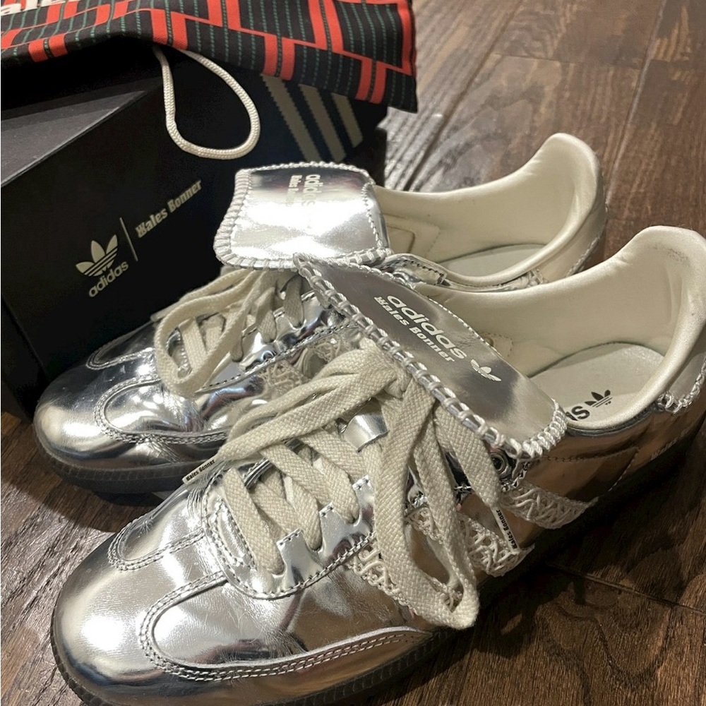 Wale Bonner Sambas